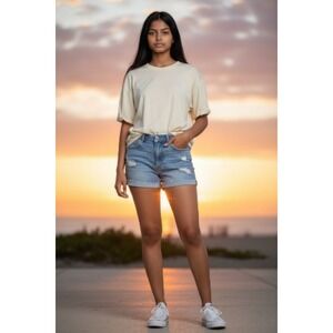 Hollister Midi Shorts Size 7 W28 (S24)